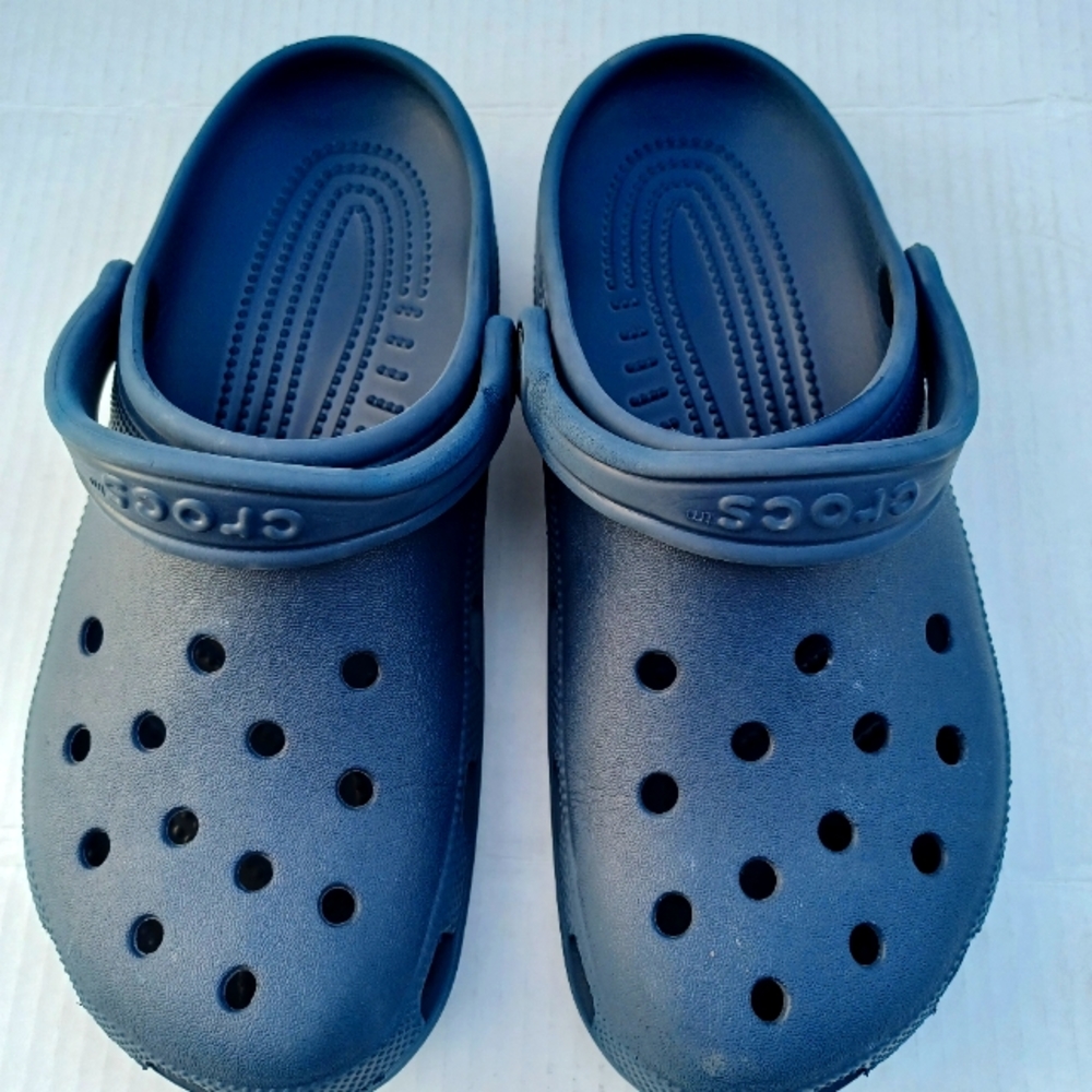 Unisex Navy Classic Clogs Crocs 9 Men, 11 Women